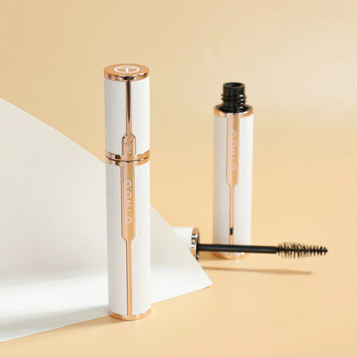 O.TWO.O Gold Silk Satin Mascara Rose Gold