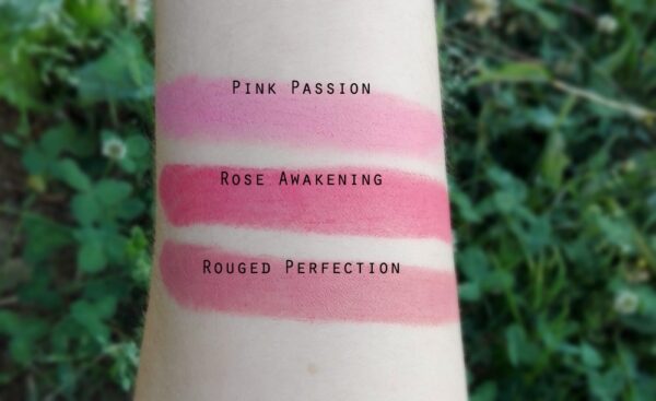 Avon True Colour Matte Lipstick 5 swatches