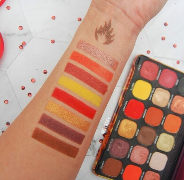 Makeup Revolution Forever Flawless Fire Shadow Palette4 1